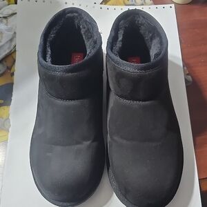 Hot Tomato Fur Lined Black Boots